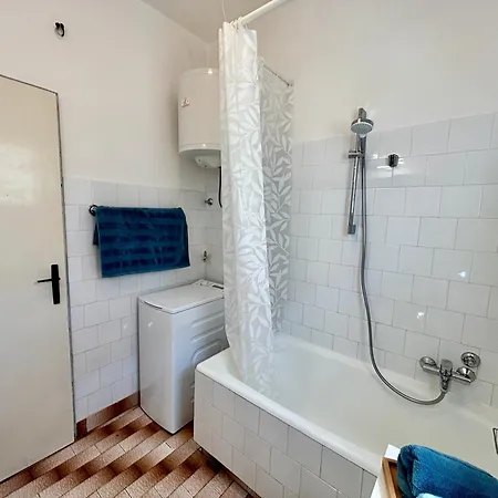 Thepaghouse Apartment *